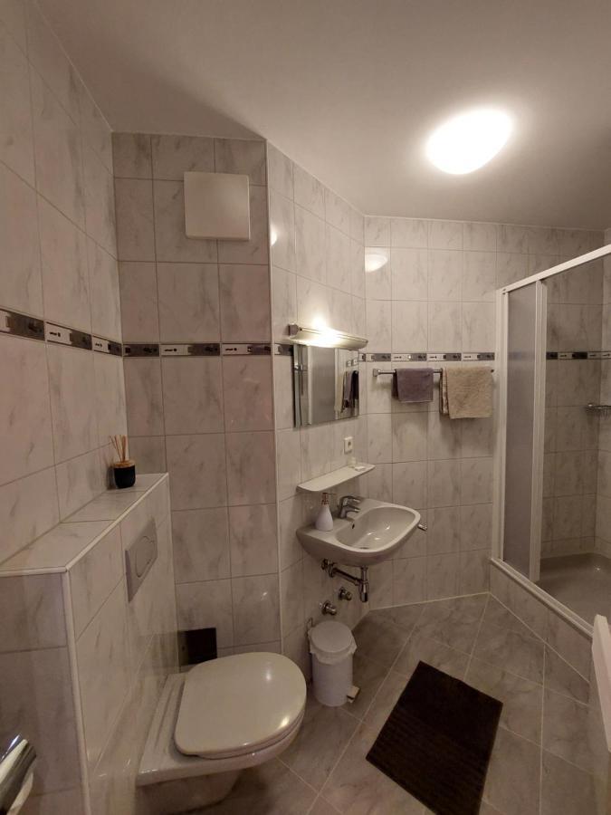 3 Raben - Leoben - Zimmer Fuer Geschaeftsreisende, Urlauber, Monteure Und Handwerker, Polski Pensjonat Austria Exteriér fotografie