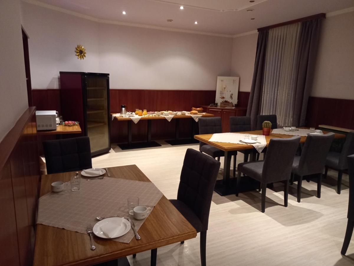 3 Raben - Leoben - Zimmer Fuer Geschaeftsreisende, Urlauber, Monteure Und Handwerker, Polski Pensjonat Austria Exteriér fotografie