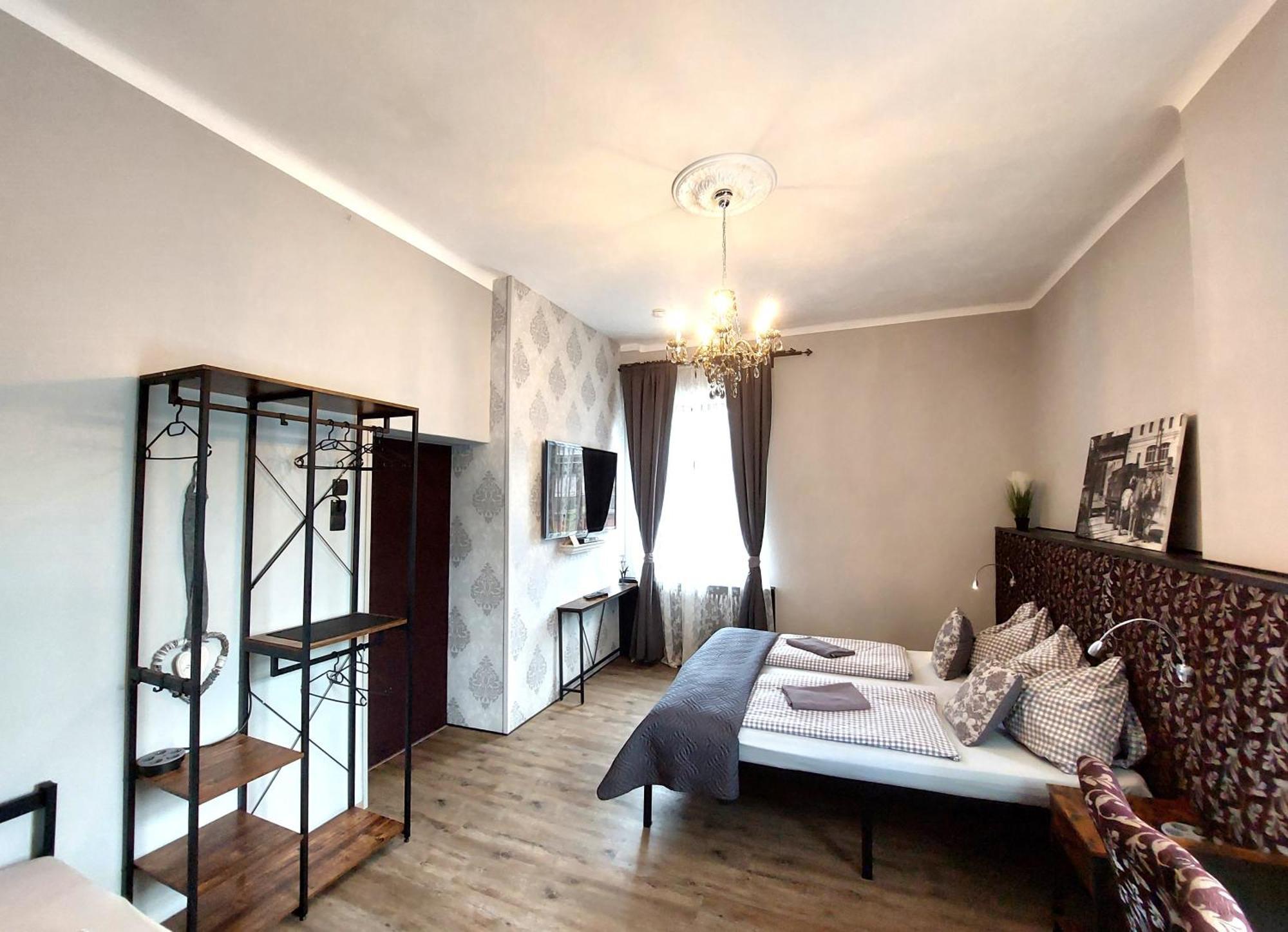3 Raben - Leoben - Zimmer Fuer Geschaeftsreisende, Urlauber, Monteure Und Handwerker, Polski Pensjonat Austria Exteriér fotografie